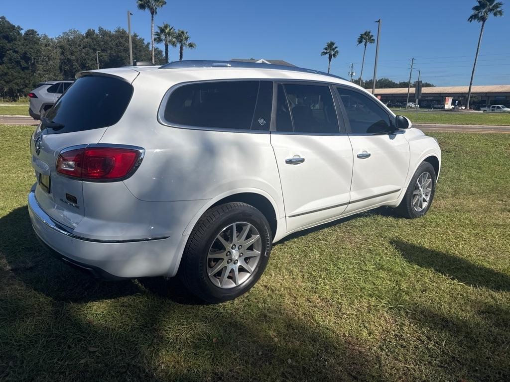 Buick Enclave FWD 4dr Leather 2017