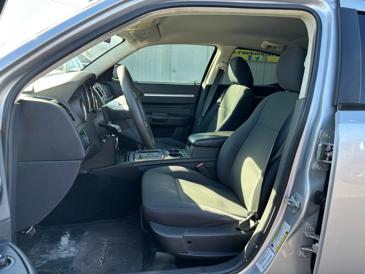 Dodge Charger Base 2010