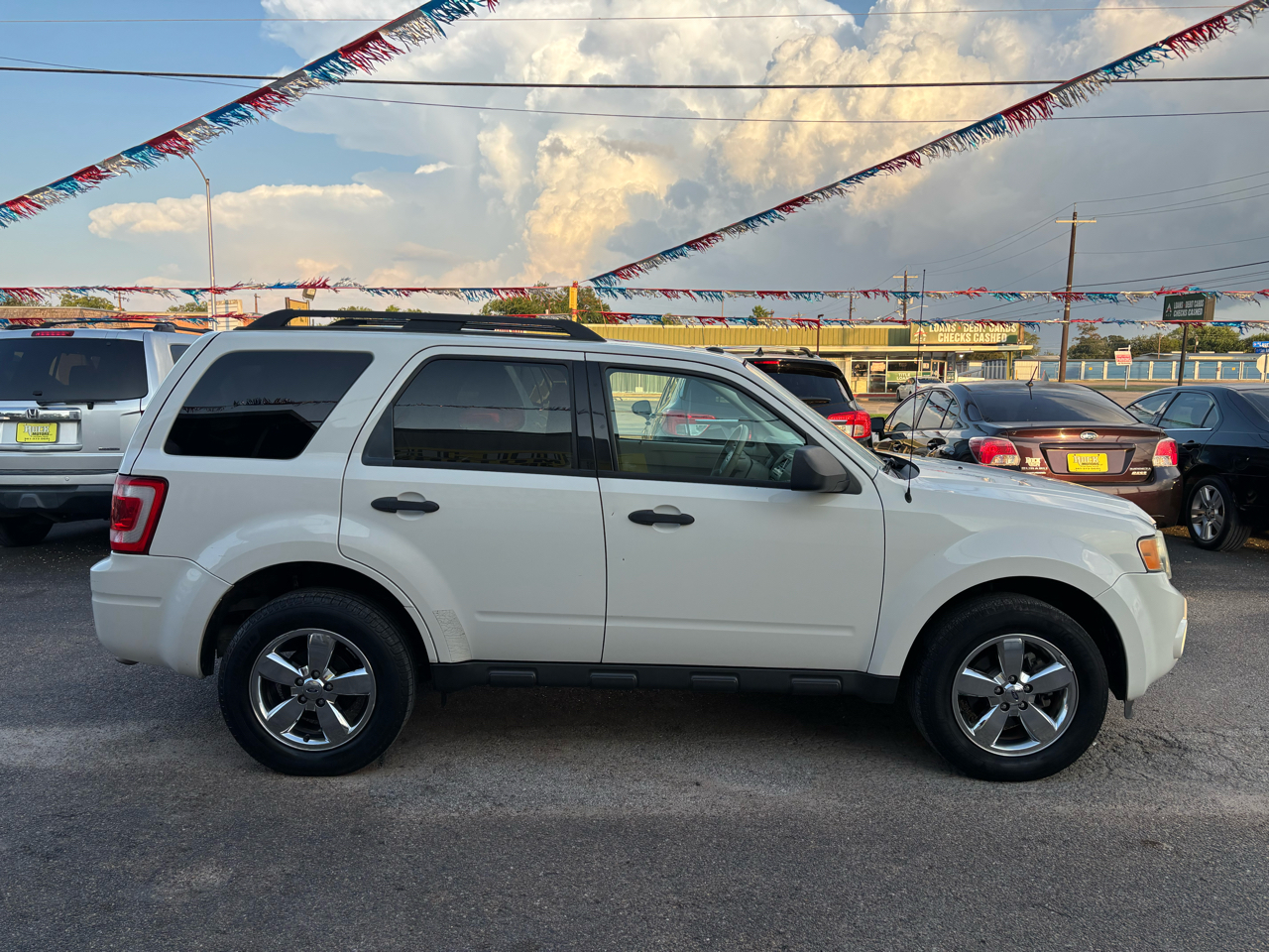 Ford Escape XLT FWD 2010 Ford Escape XLT FWD 2010