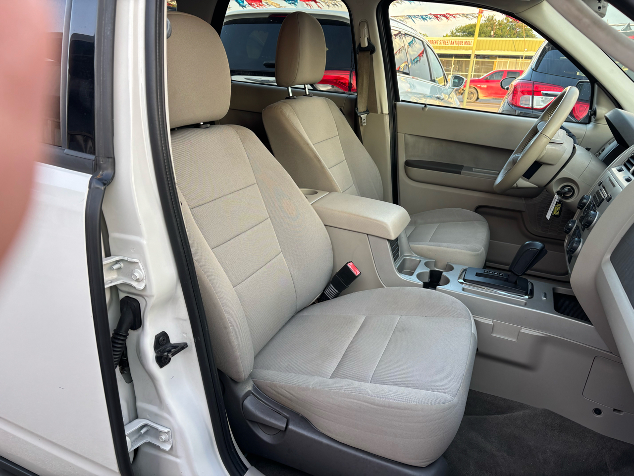 Ford Escape XLT FWD 2010 Ford Escape XLT FWD 2010