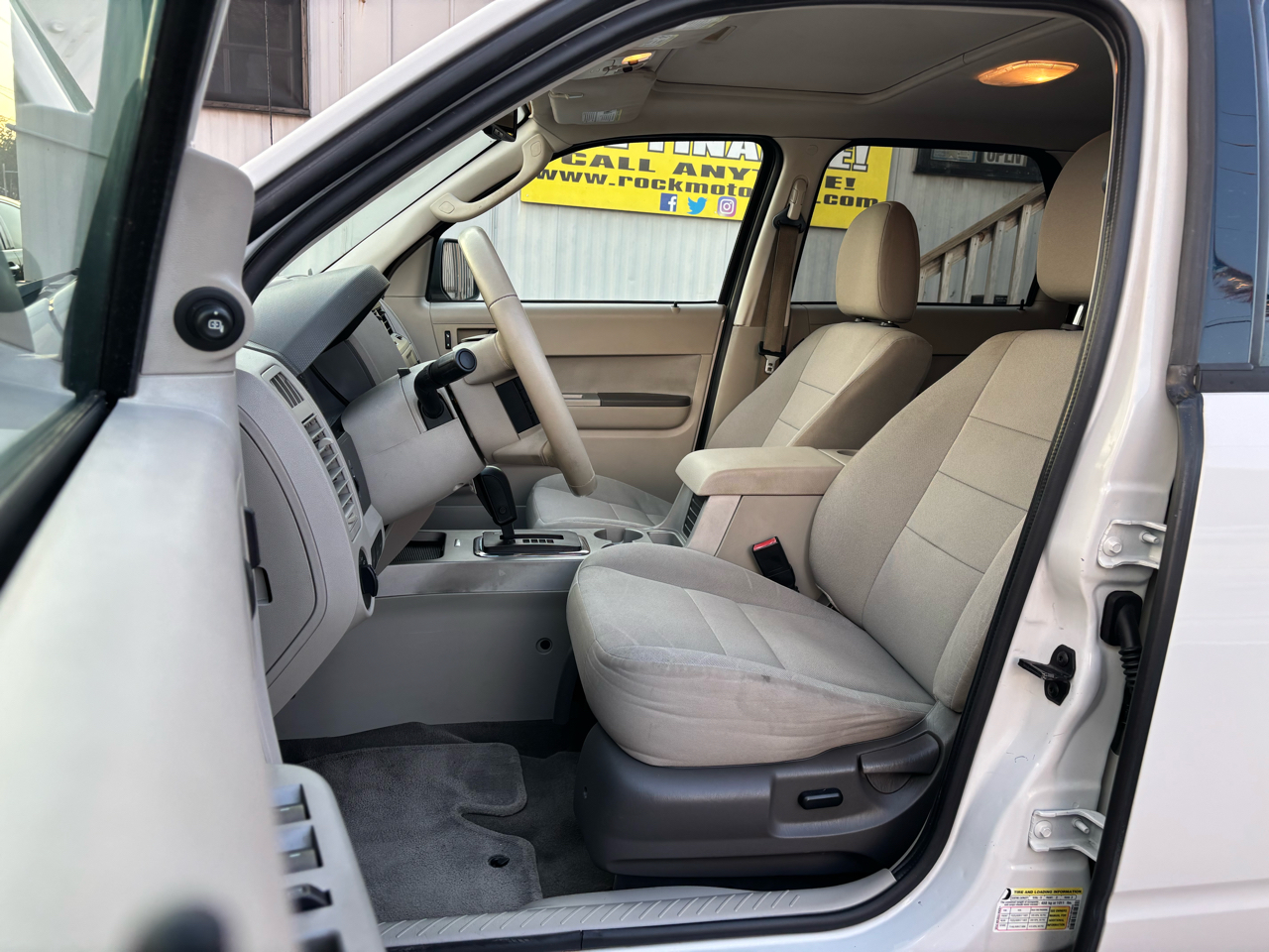 Ford Escape XLT FWD 2010 Ford Escape XLT FWD 2010