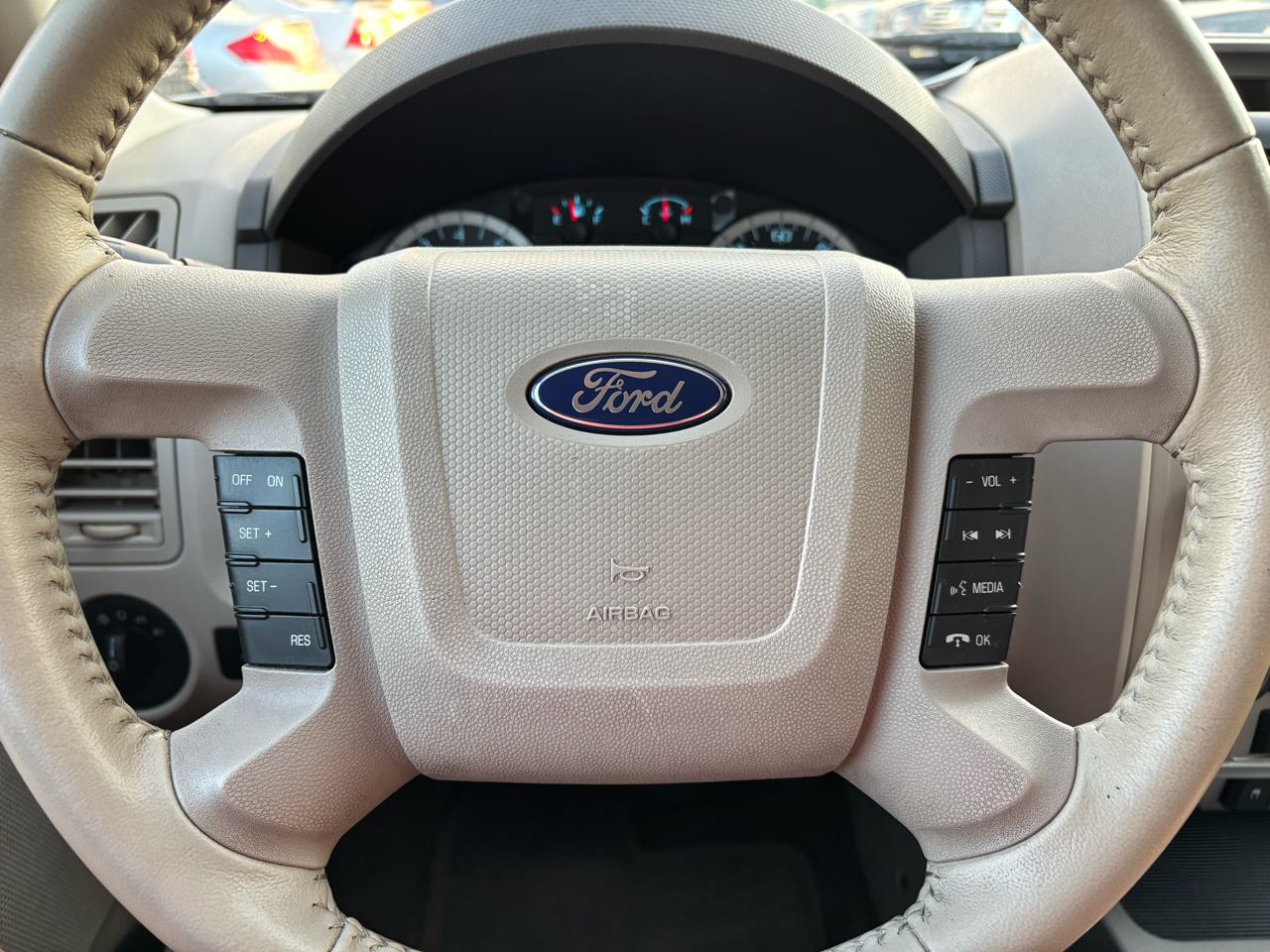 Ford Escape XLT FWD 2010 Ford Escape XLT FWD 2010