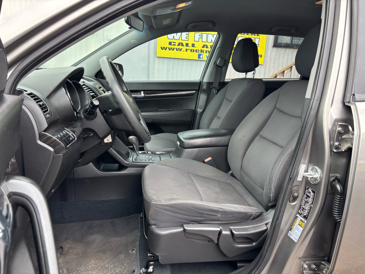 Kia Sorento LX 2WD 2011