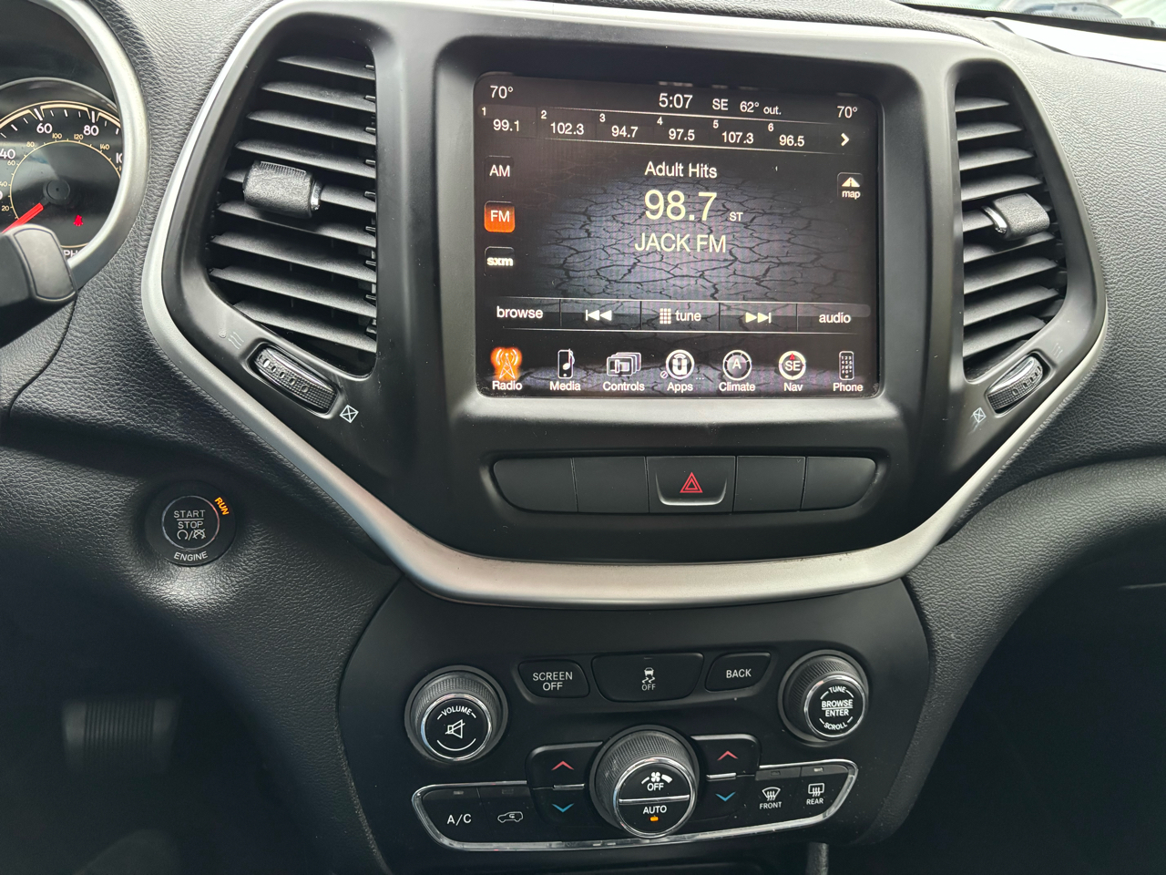 Jeep Cherokee Latitude 4WD 2014