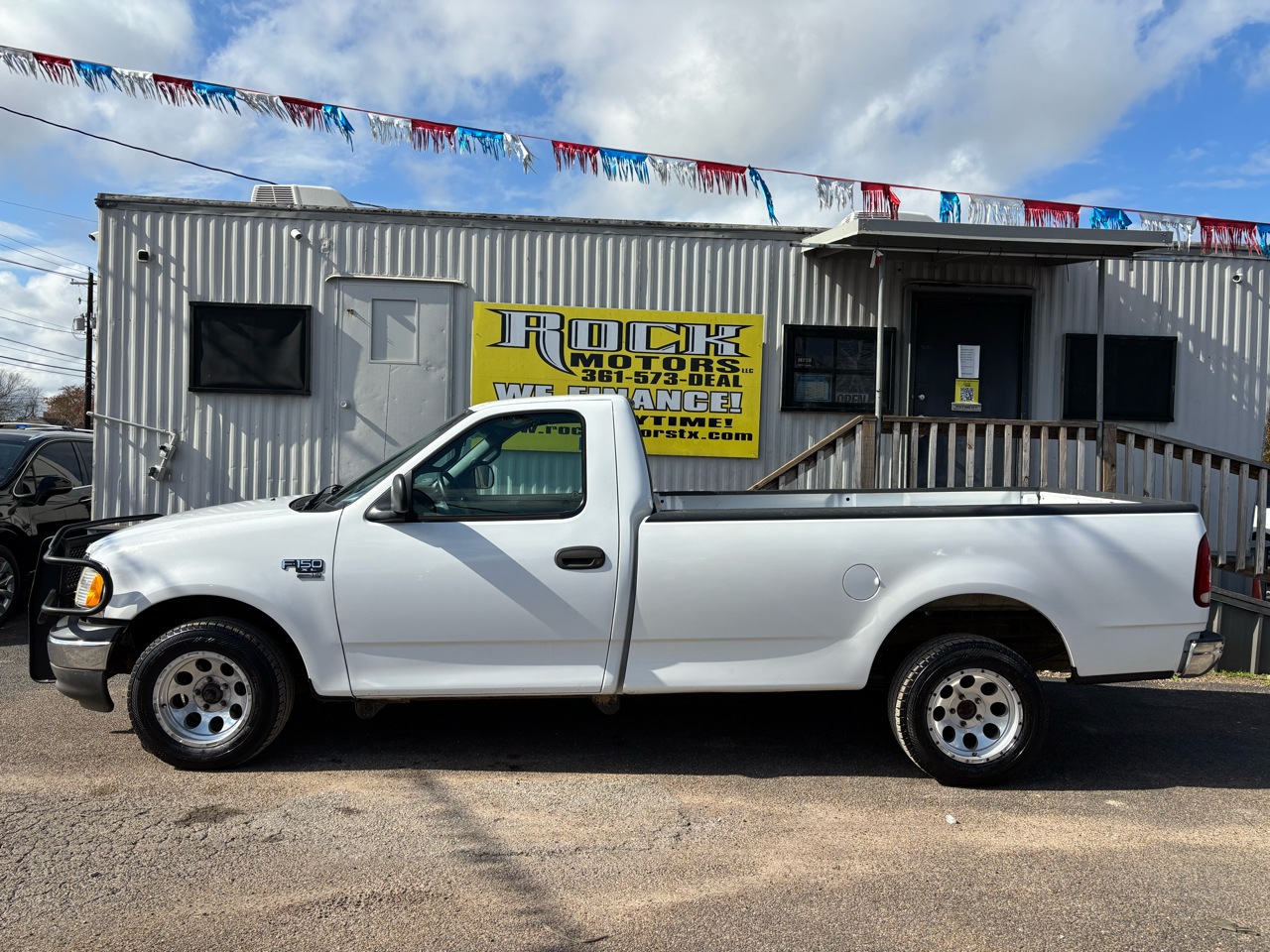 Ford F-150 XL Reg. Cab Long Bed 2WD 2002
