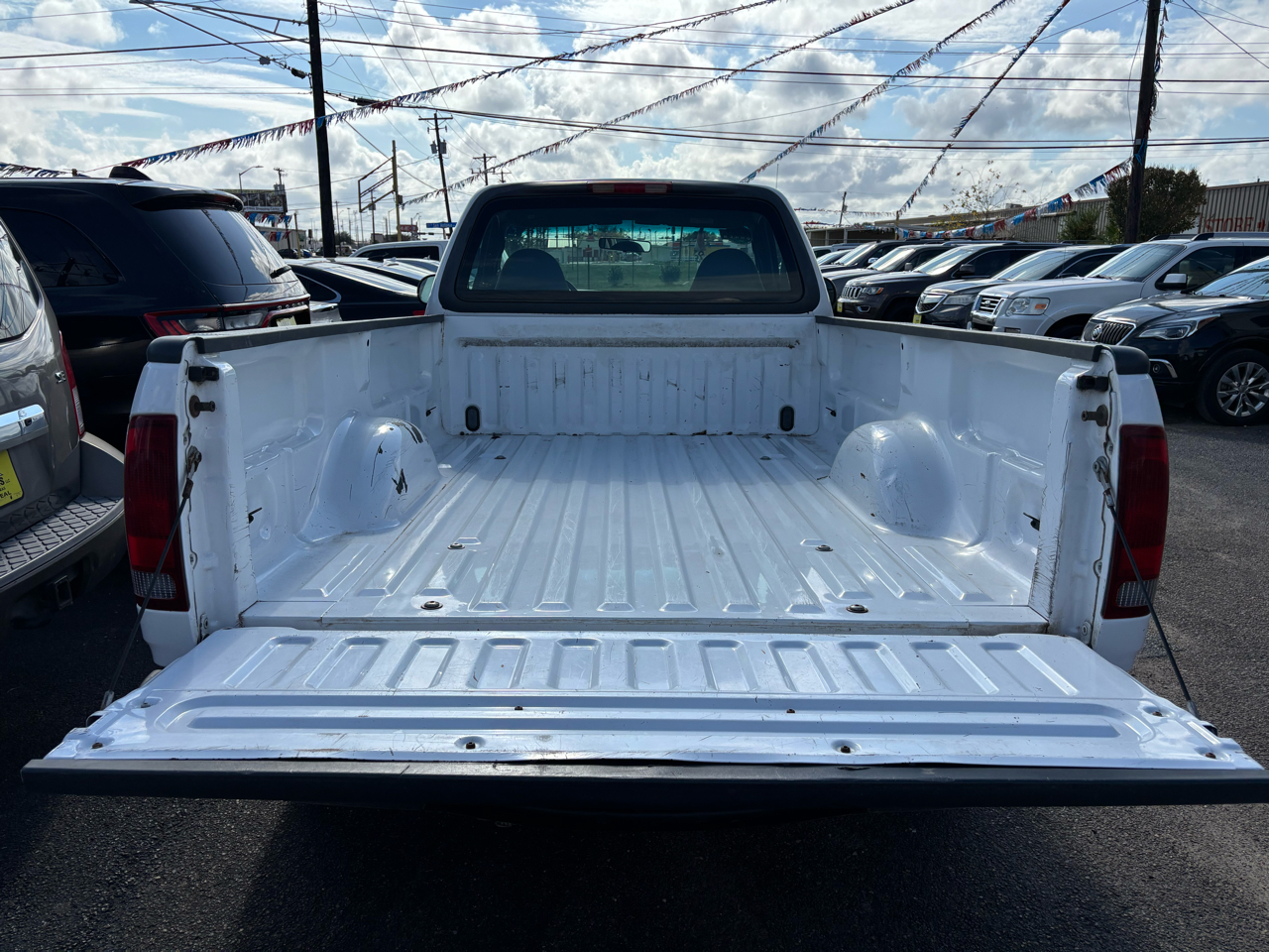 Ford F-150 XL Reg. Cab Long Bed 2WD 2002