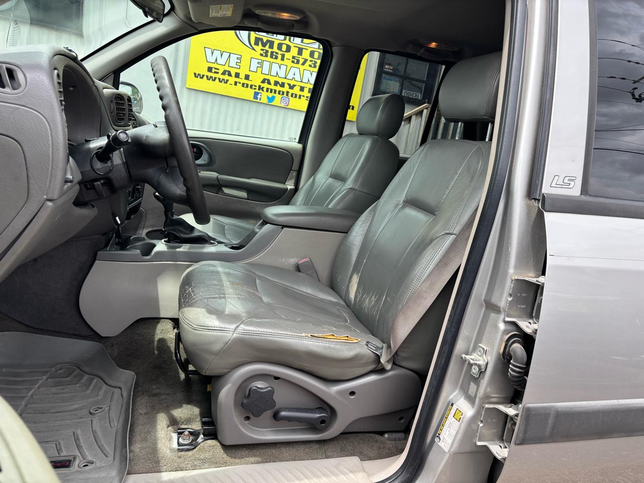 Chevrolet TrailBlazer 4dr 2WD LS 2004