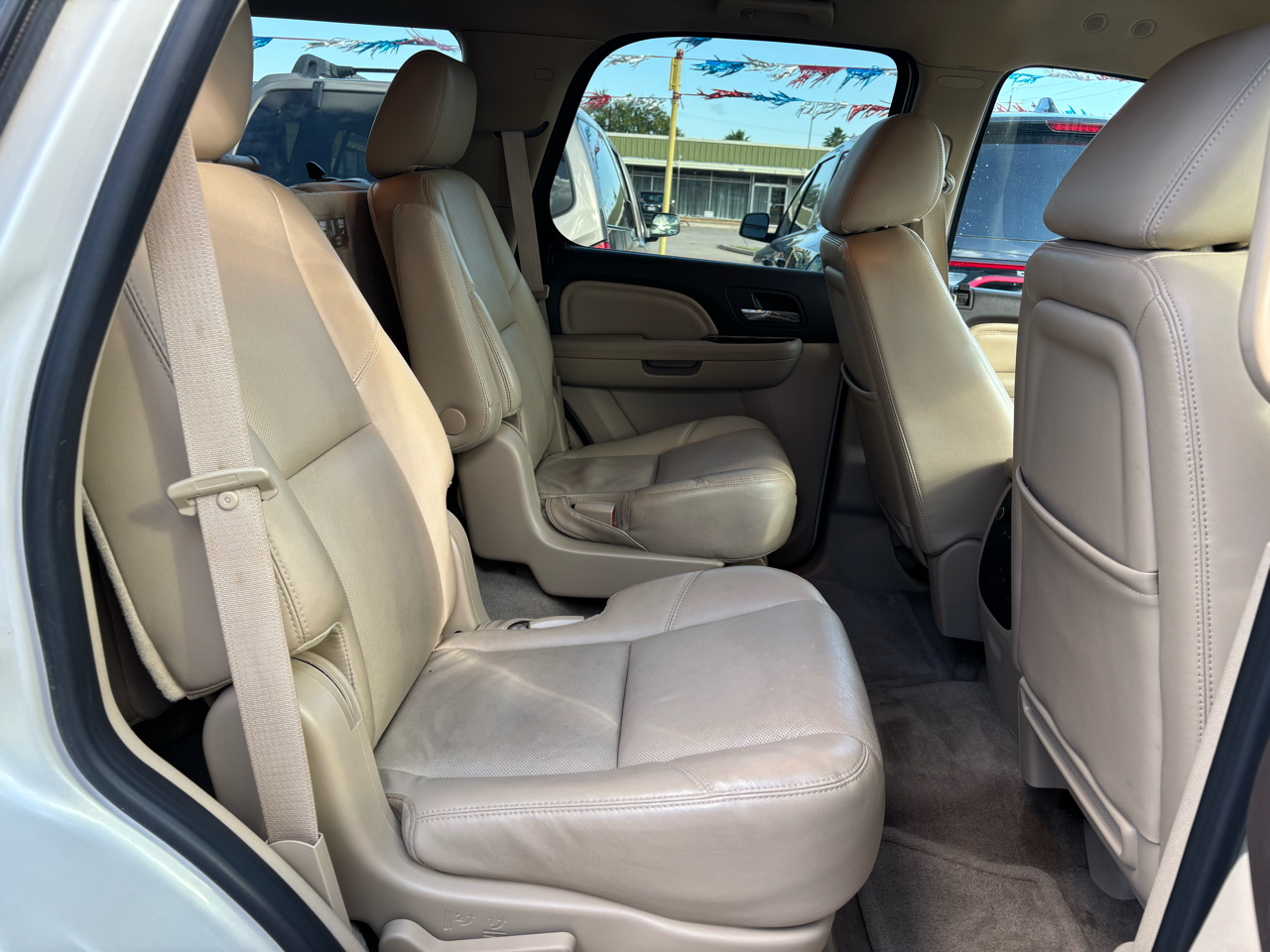 GMC Yukon 2WD 4dr 1500 Denali 2011