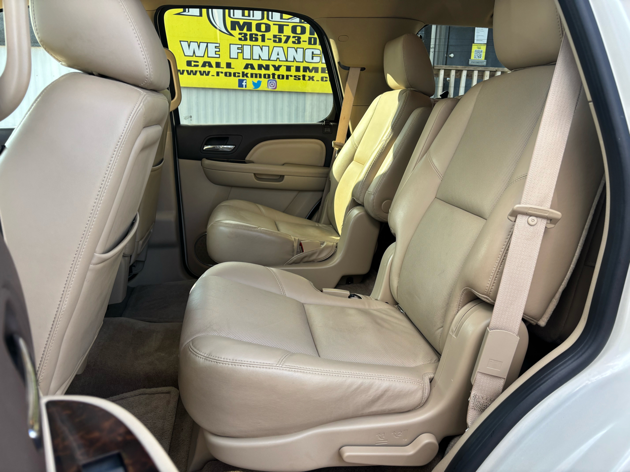 GMC Yukon 2WD 4dr 1500 Denali 2011