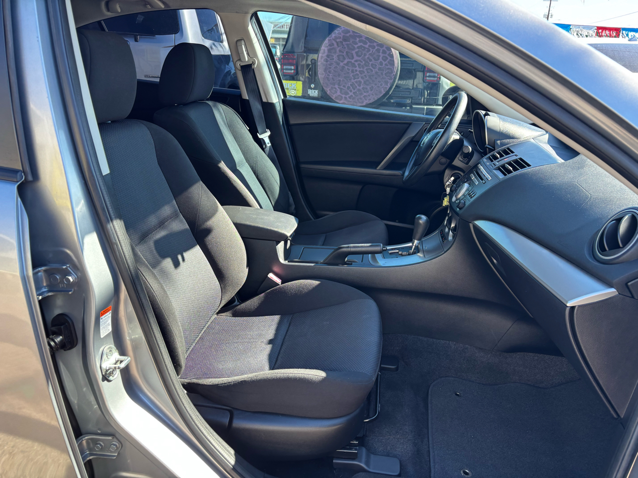 Mazda MAZDA3 4dr Sdn Auto i Touring 2011