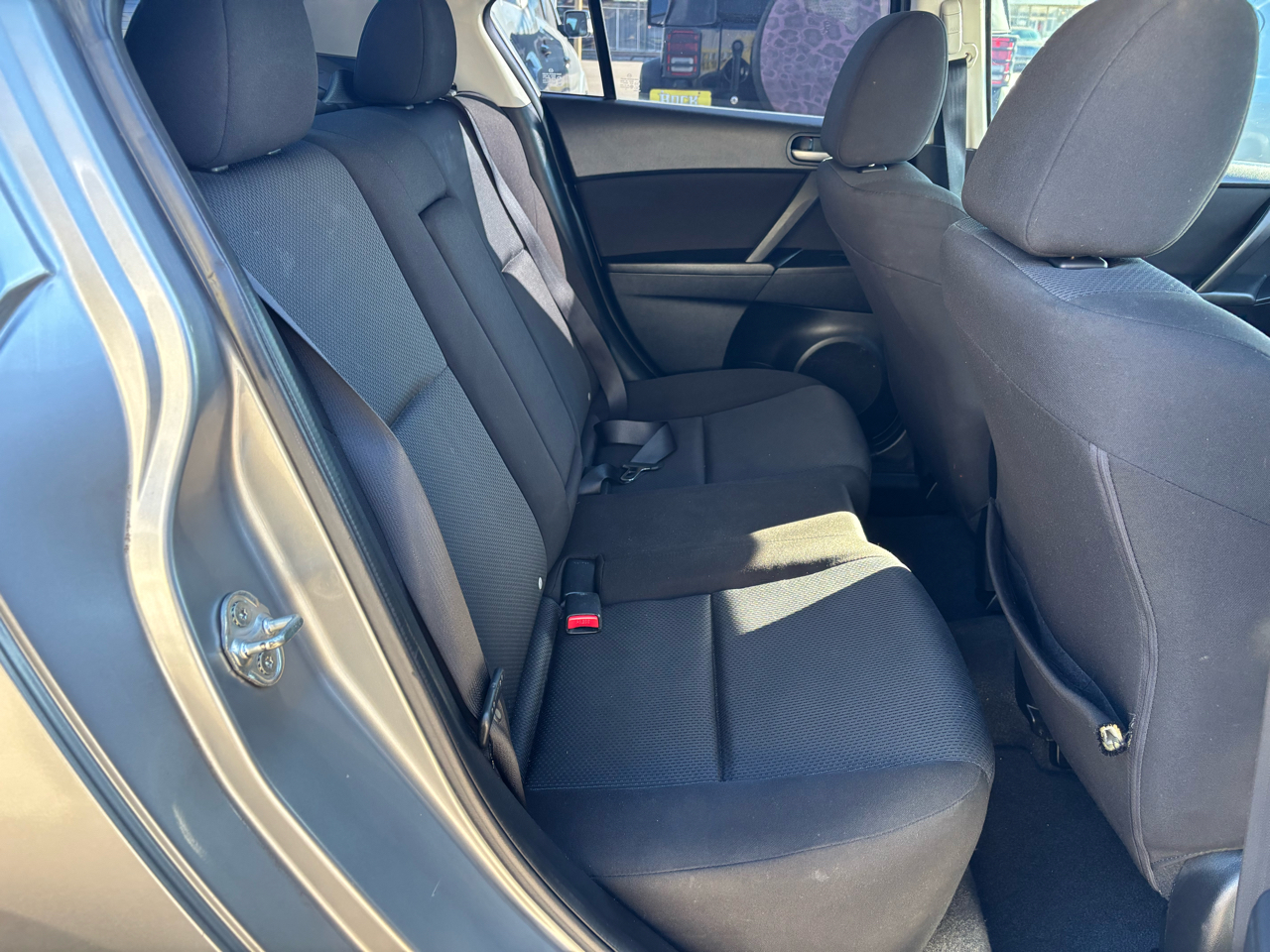 Mazda MAZDA3 4dr Sdn Auto i Touring 2011