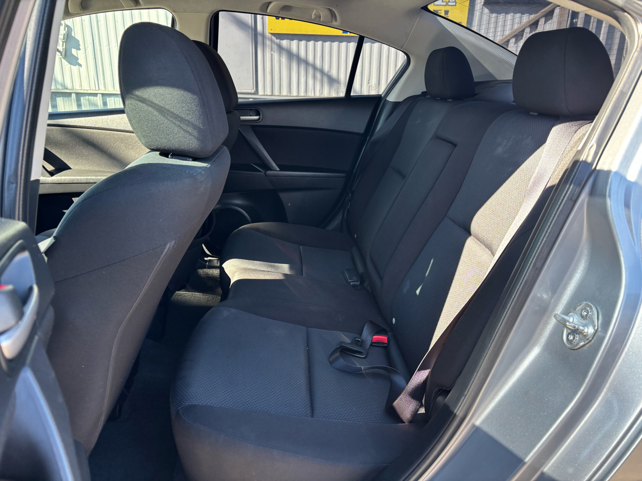 Mazda MAZDA3 4dr Sdn Auto i Touring 2011