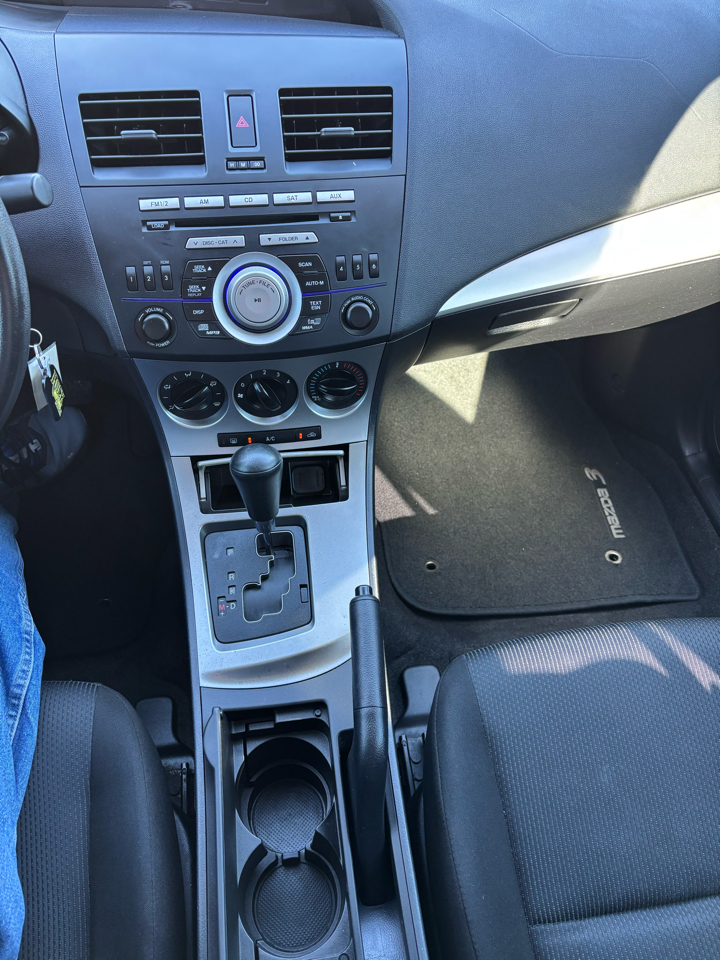 Mazda MAZDA3 4dr Sdn Auto i Touring 2011