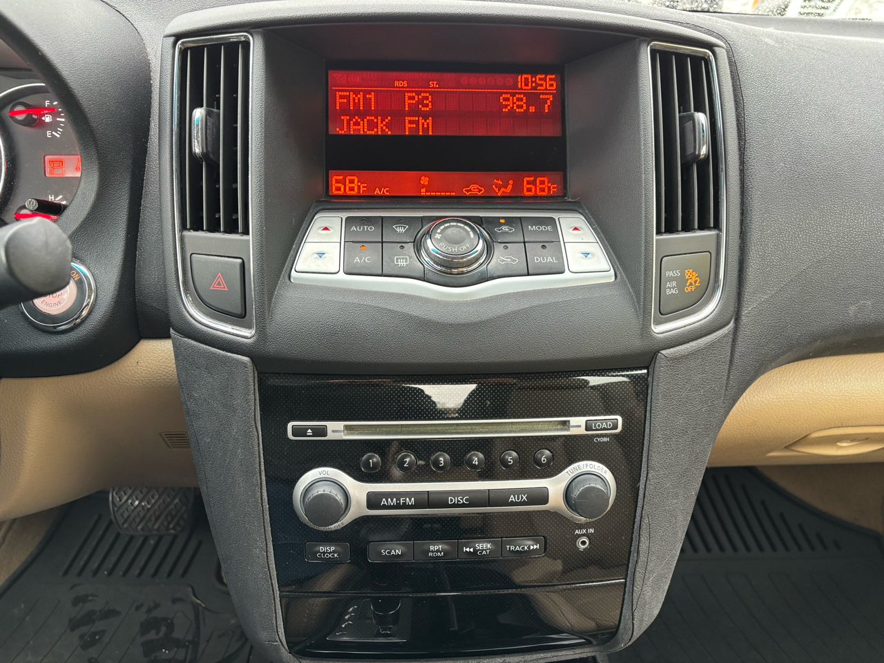 Nissan Maxima 4dr Sdn V6 CVT 3.5 SV 2011