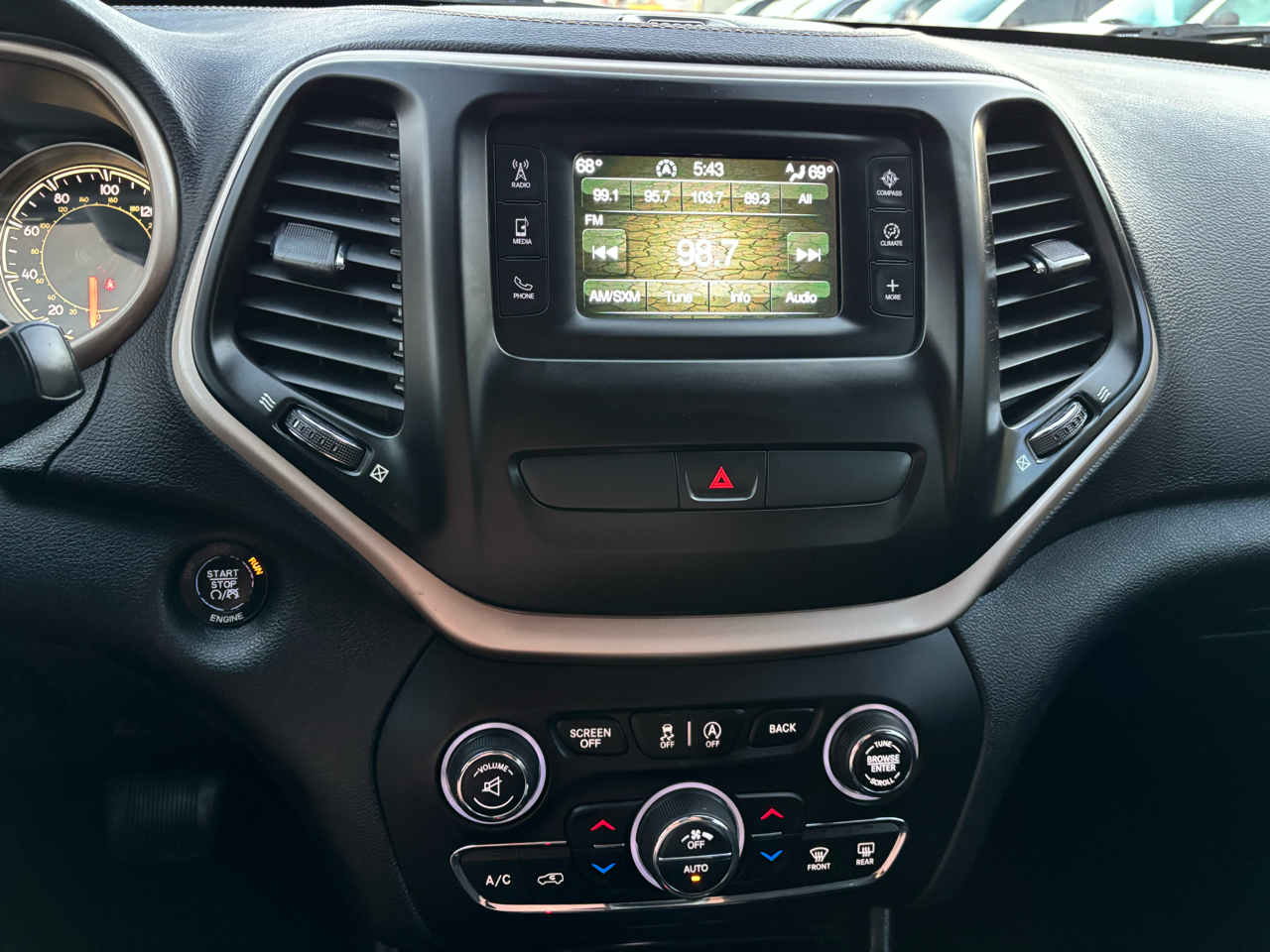 Jeep Cherokee FWD 4dr Latitude Altitude 2016