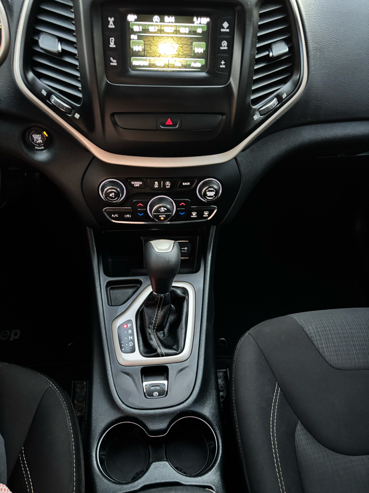 Jeep Cherokee FWD 4dr Latitude Altitude 2016