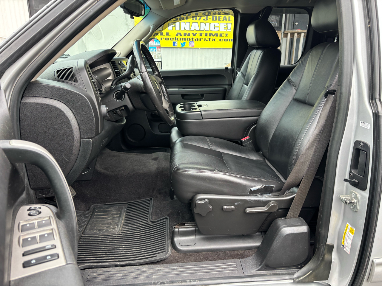 Chevrolet Silverado 2500HD 2WD Ext Cab 143.5" LT 2010