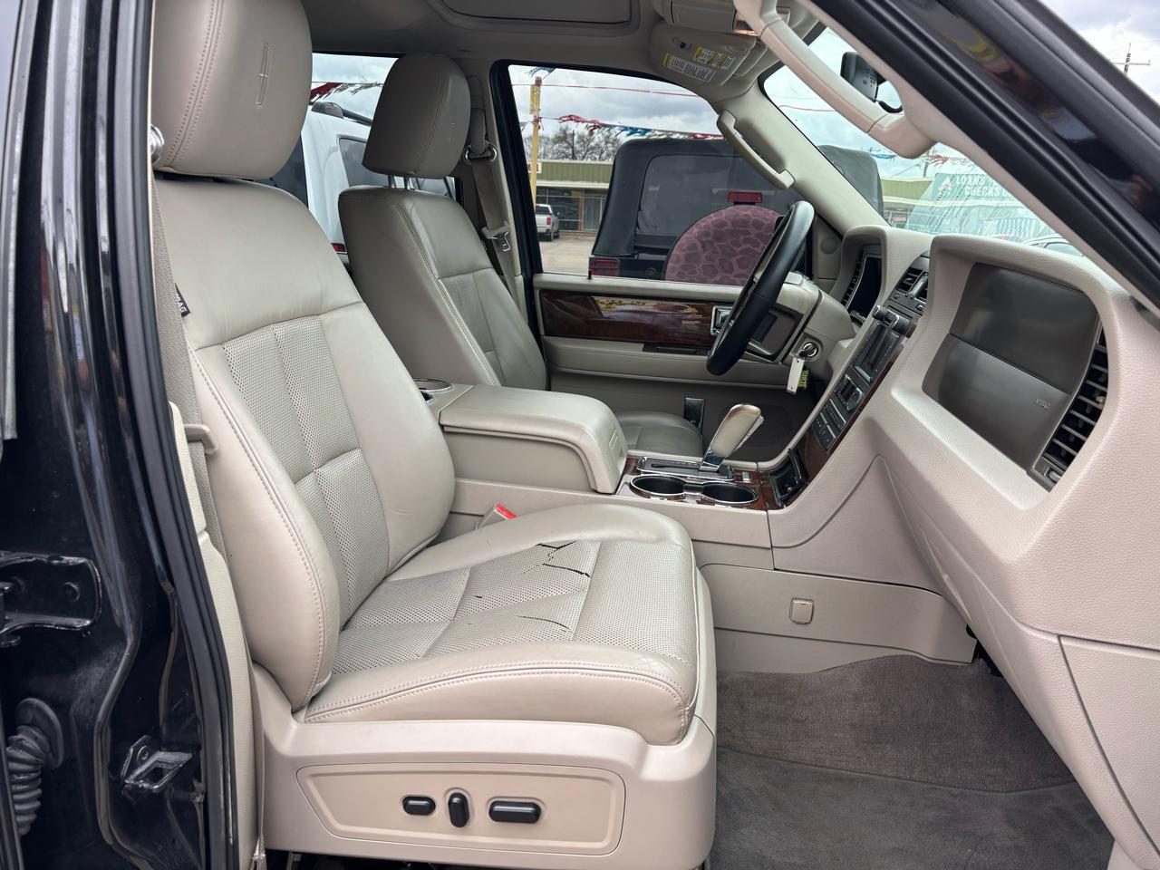 Lincoln Navigator 2WD 4dr 2014