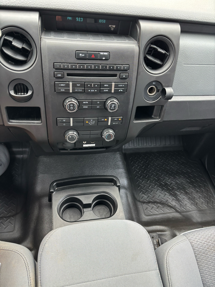 Ford F-150 2WD SuperCrew 145" STX 2014