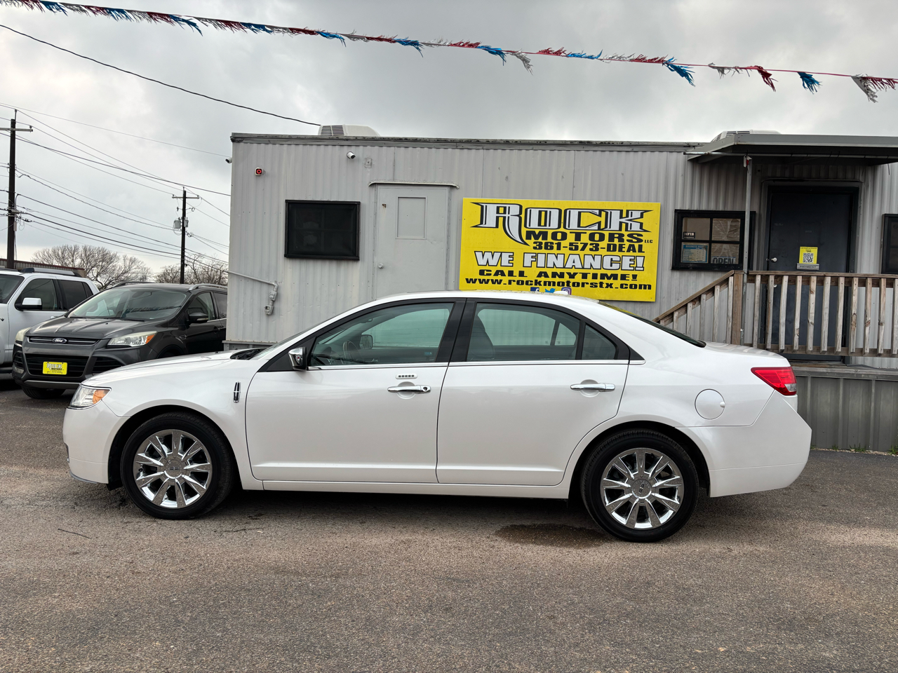 Lincoln MKZ 4dr Sdn FWD 2010
