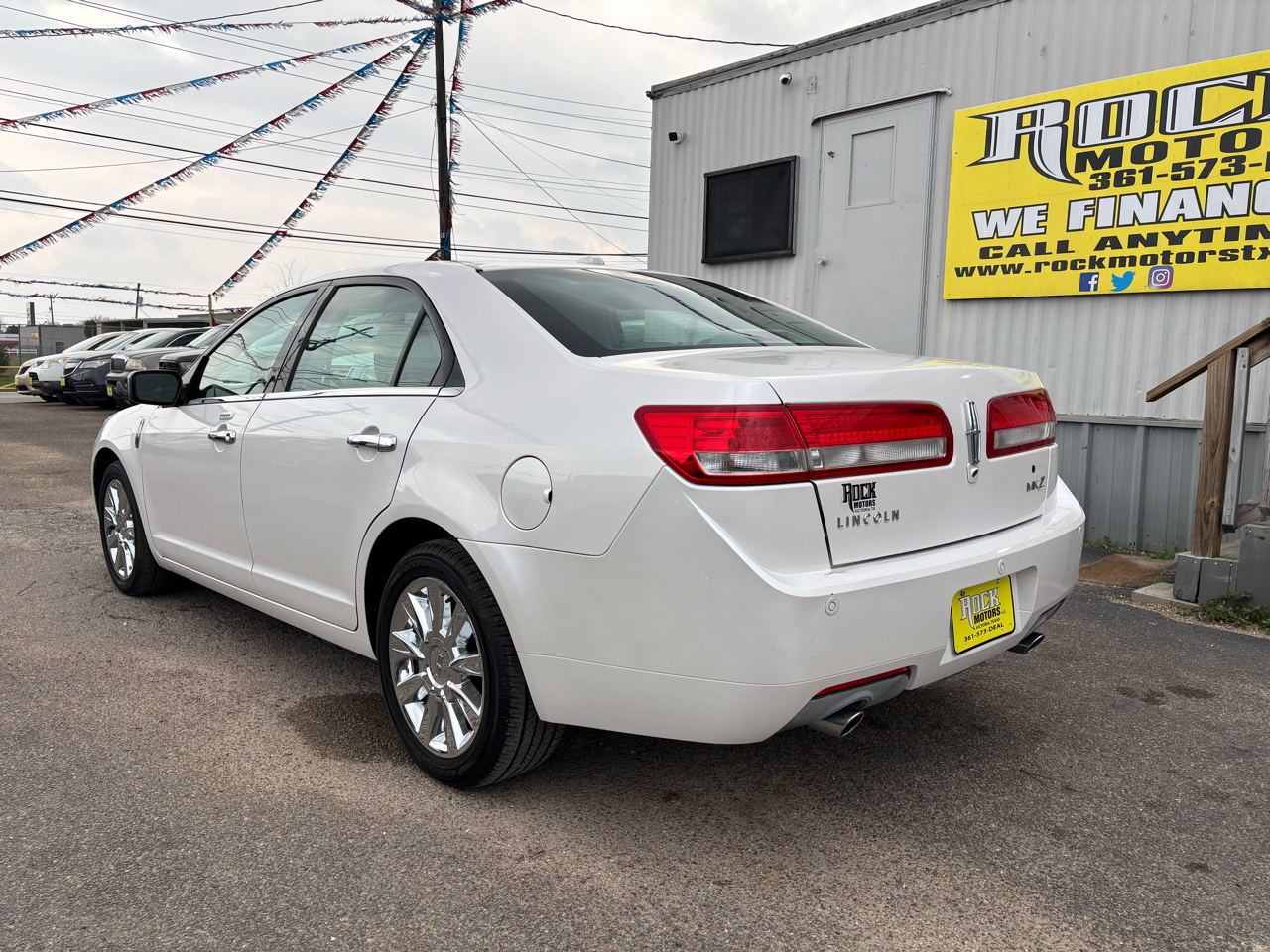 Lincoln MKZ 4dr Sdn FWD 2010