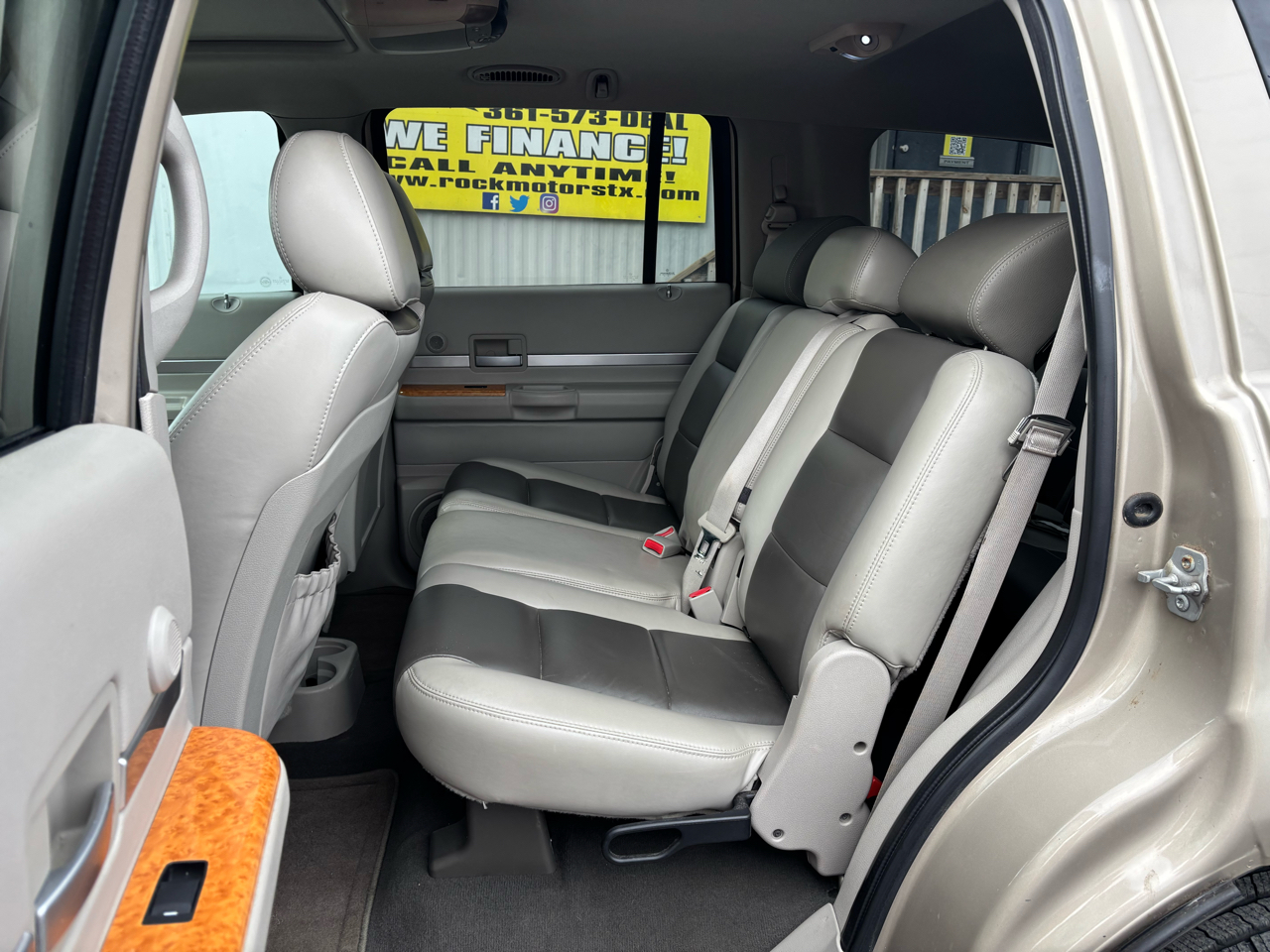 Chrysler Aspen RWD 4dr Limited 2008