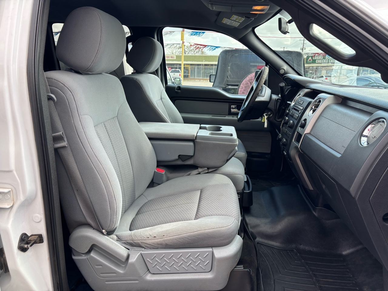 Ford F-150 4WD SuperCrew 145" XLT 2013