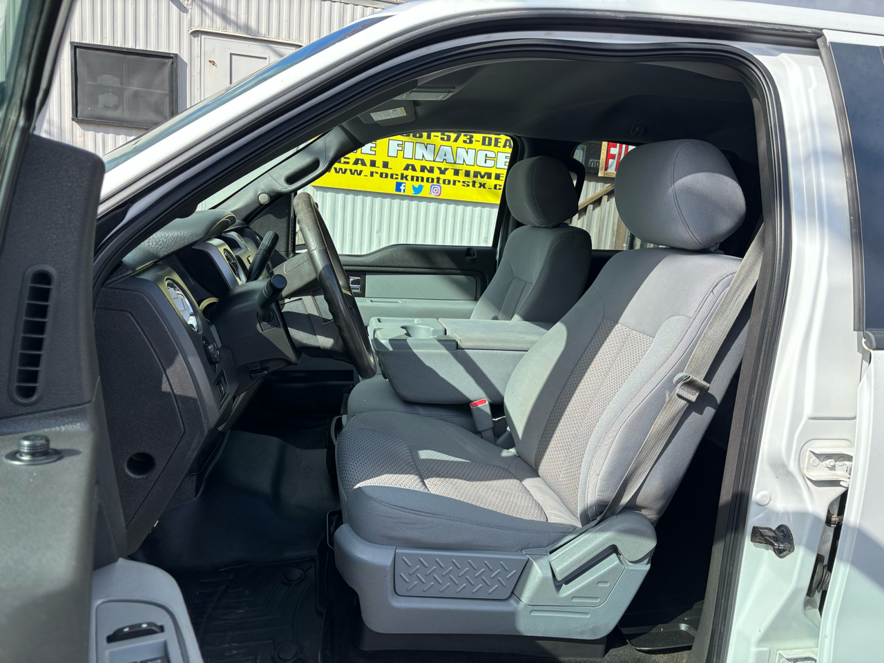 Ford F-150 4WD SuperCrew 145" XLT 2013