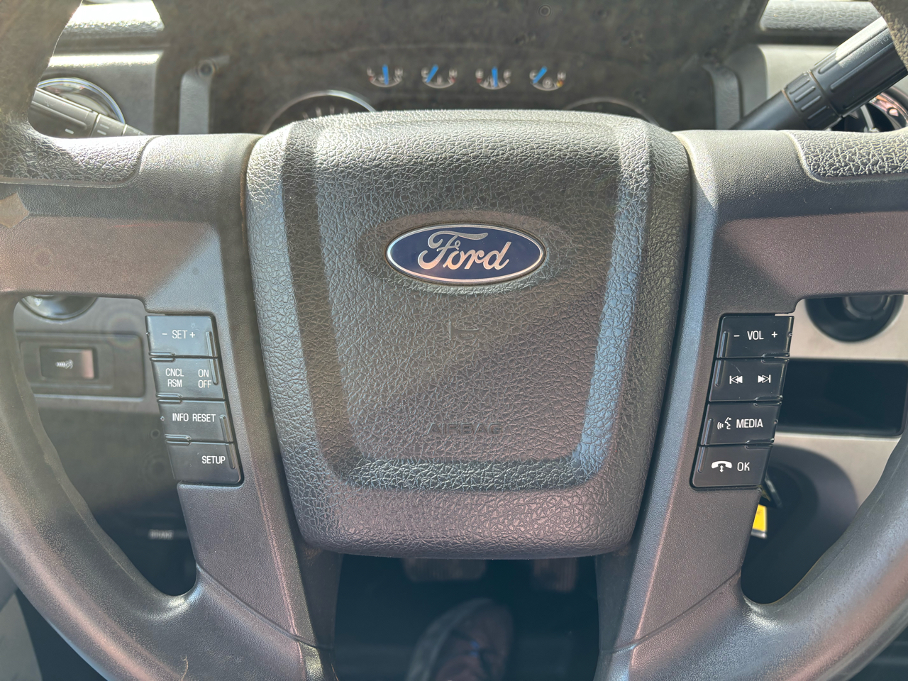 Ford F-150 4WD SuperCrew 145" XLT 2013