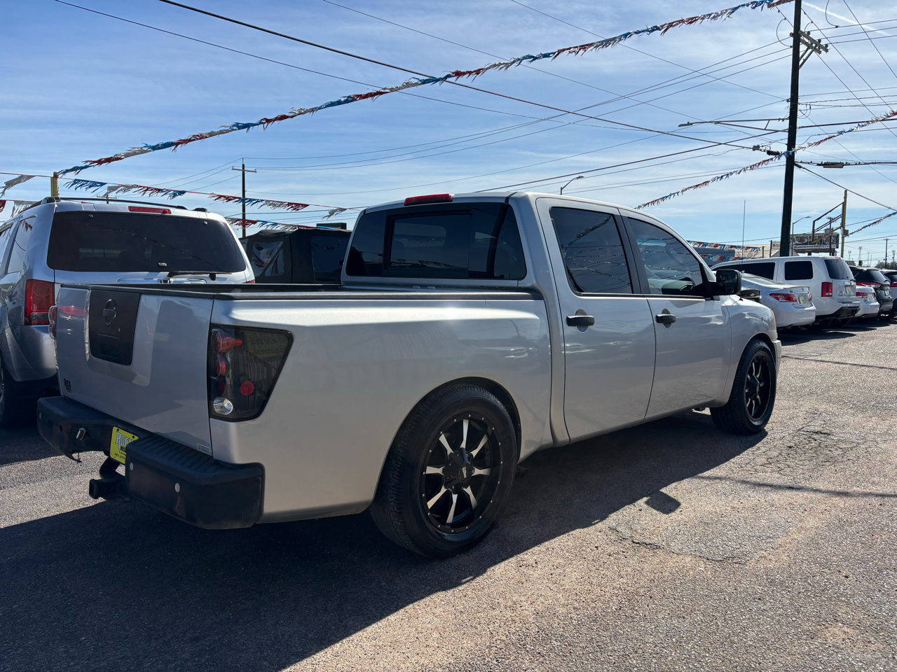 Nissan Titan 2WD Crew Cab SWB XE 2010