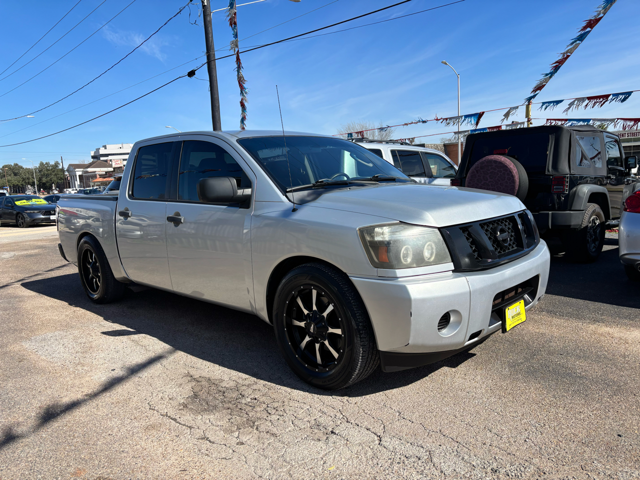 Nissan Titan 2WD Crew Cab SWB XE 2010