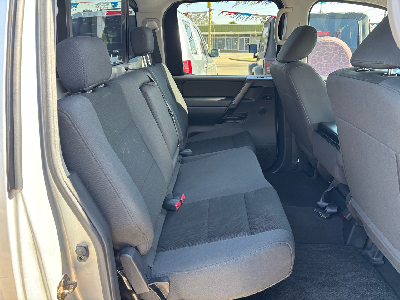 Nissan Titan 2WD Crew Cab SWB XE 2010