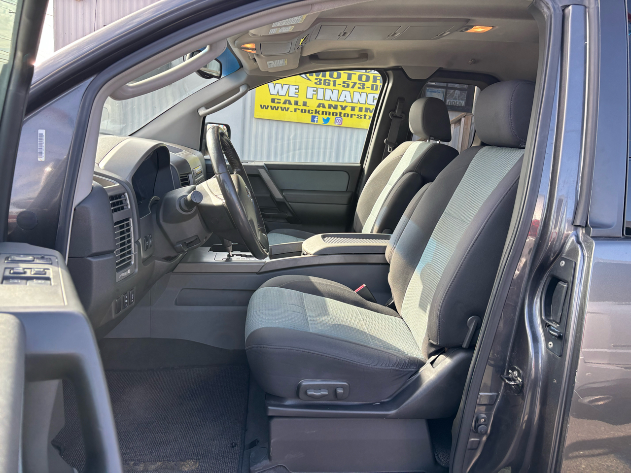 Nissan Titan SE King Cab 2WD 2005