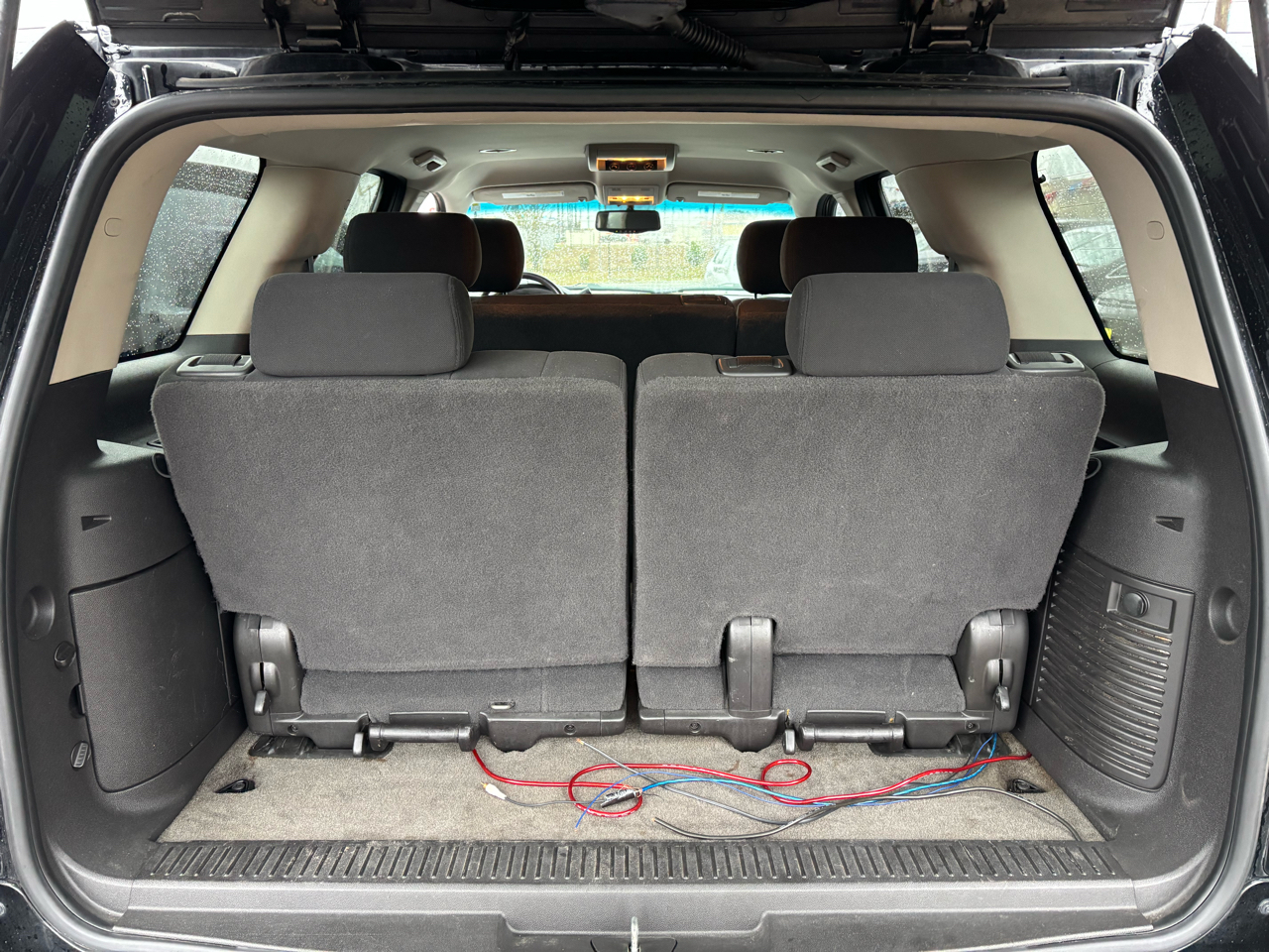 GMC Yukon 2WD 4dr 1500 SLE 2010