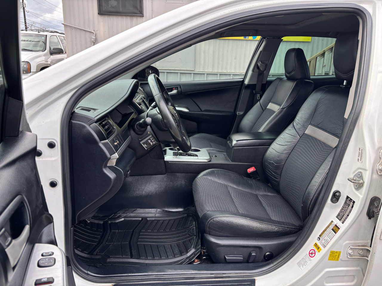 Toyota Camry Hybrid 2014.5 4dr Sdn SE Limited Edition (Natl) 2014