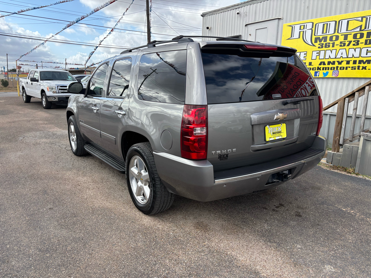 Chevrolet Tahoe 2WD 4dr 1500 LTZ 2009