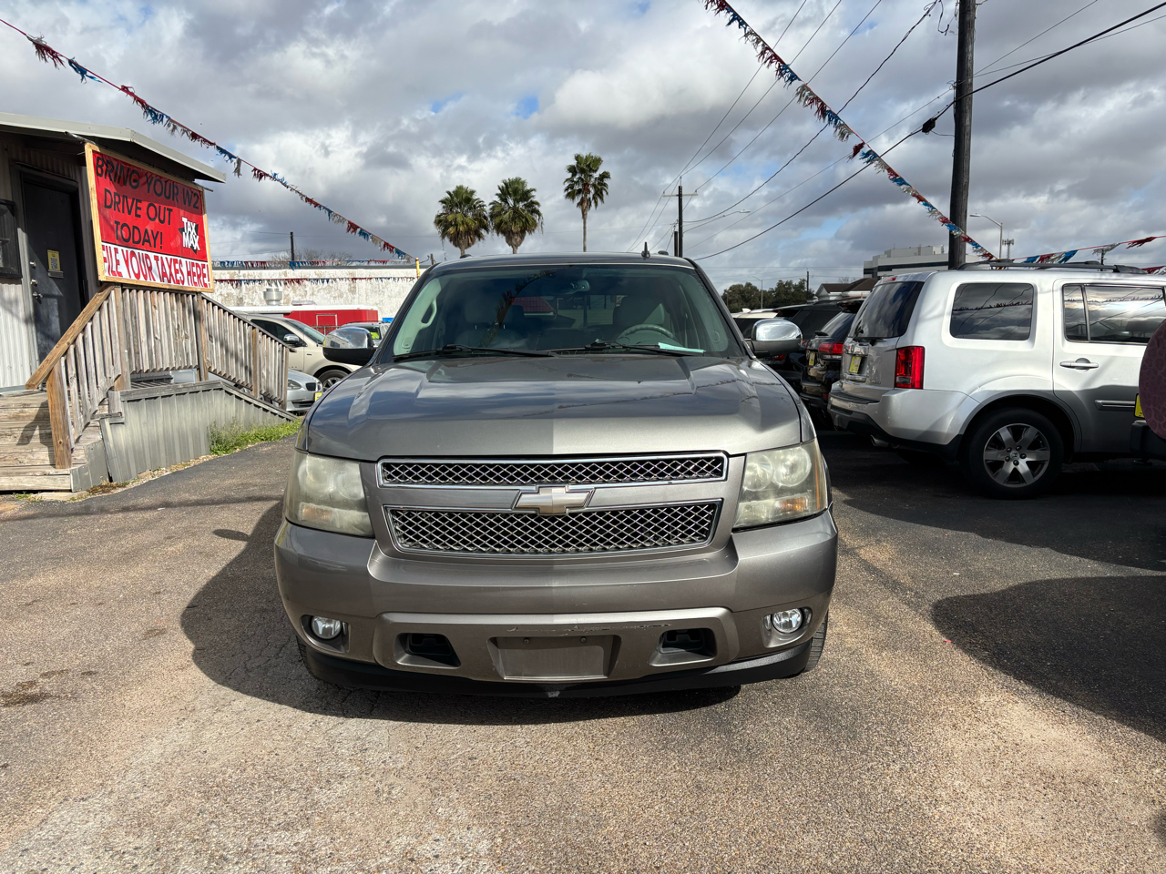 Chevrolet Tahoe 2WD 4dr 1500 LTZ 2009
