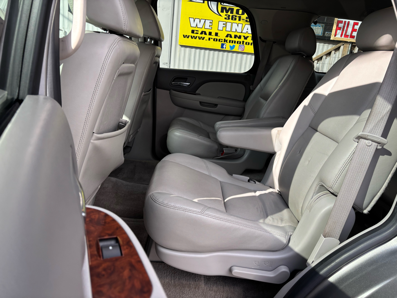 Chevrolet Tahoe 2WD 4dr 1500 LTZ 2009