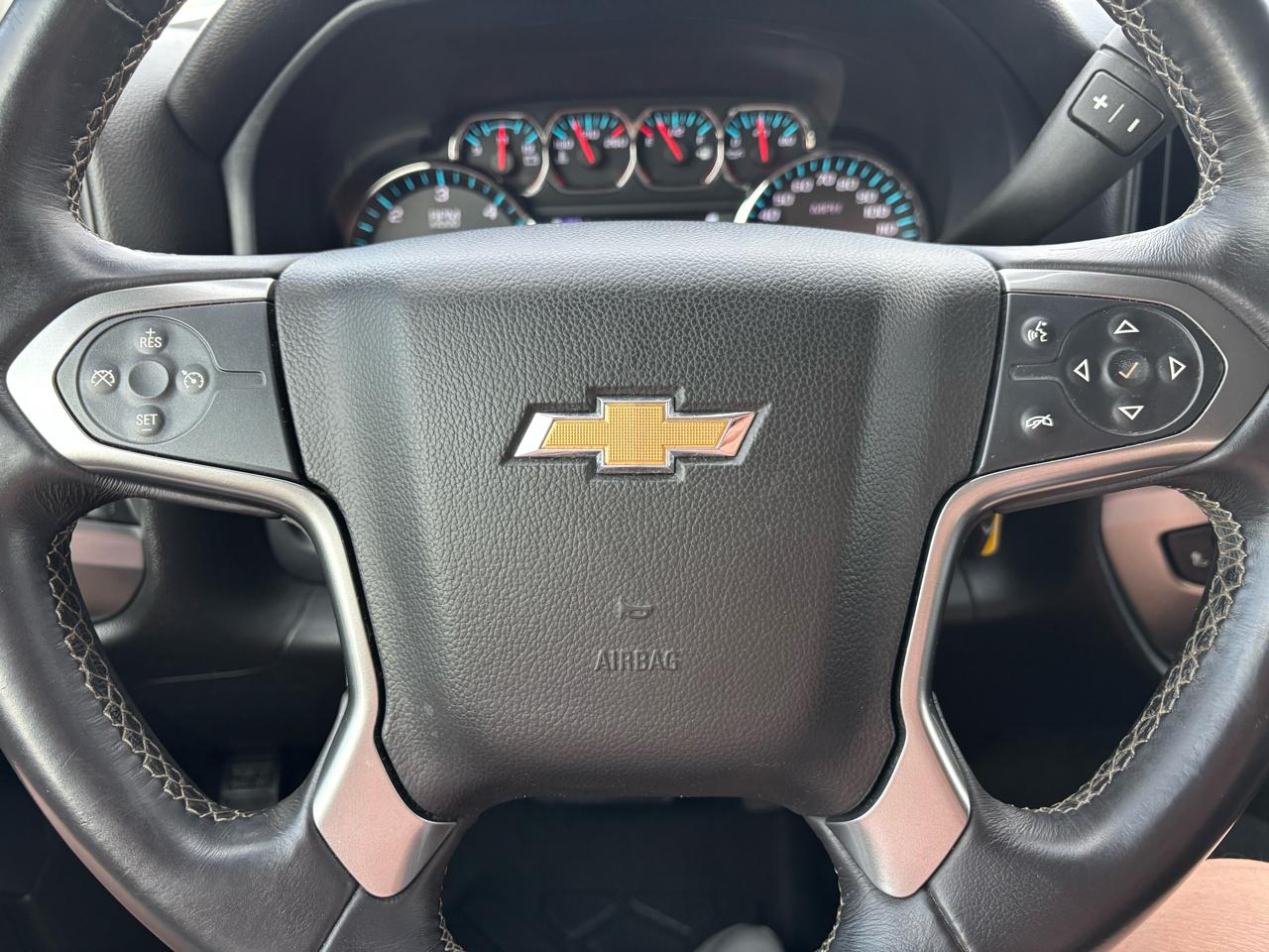 Chevrolet Silverado 1500 2WD Crew Cab 143.5" LT 2017