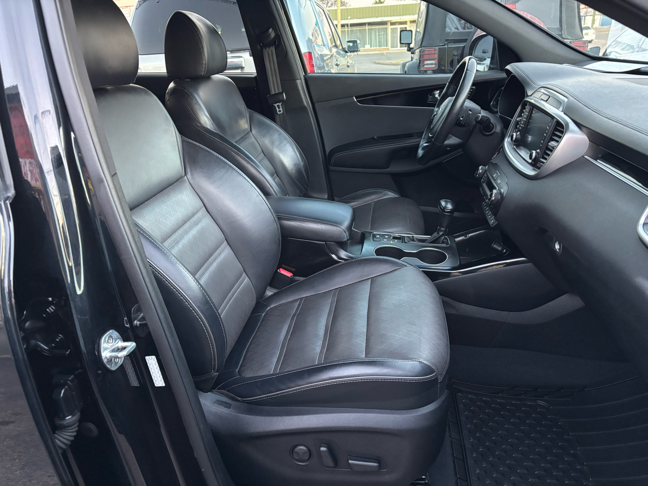 Kia Sorento SX Limited V6 FWD 2019