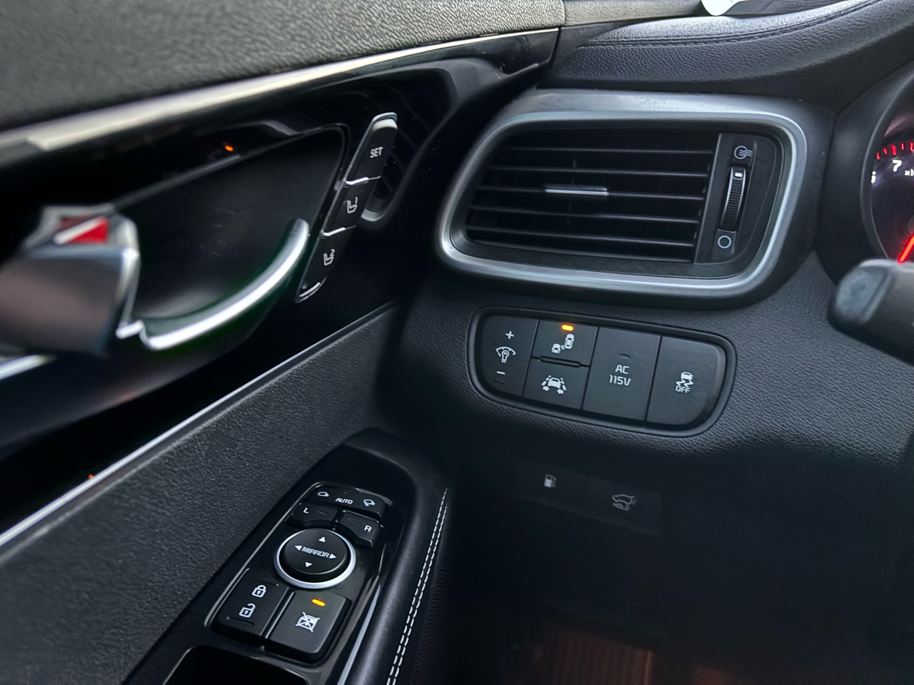 Kia Sorento SX Limited V6 FWD 2019