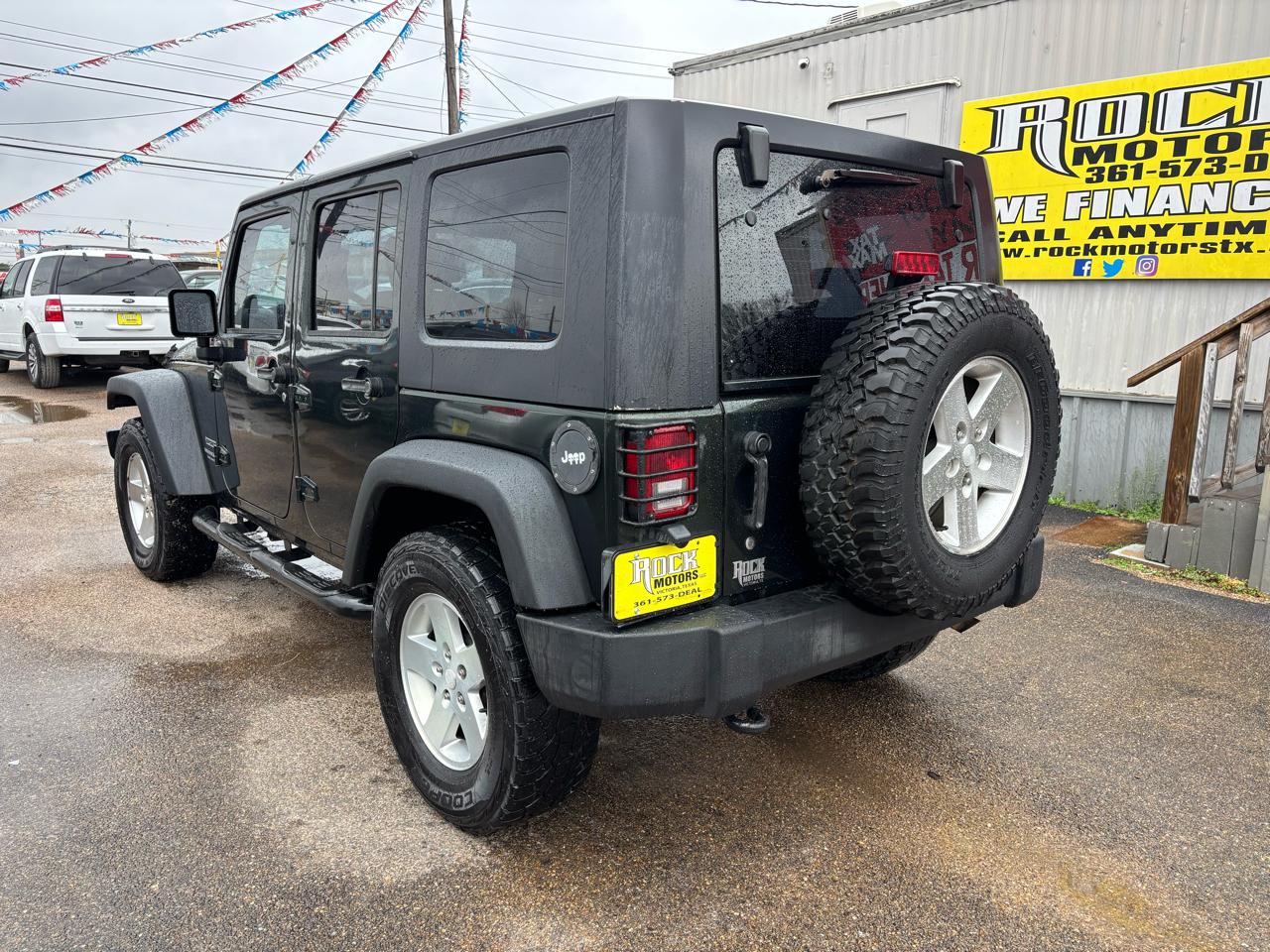 Jeep Wrangler Unlimited 4WD 4dr Sport 2010