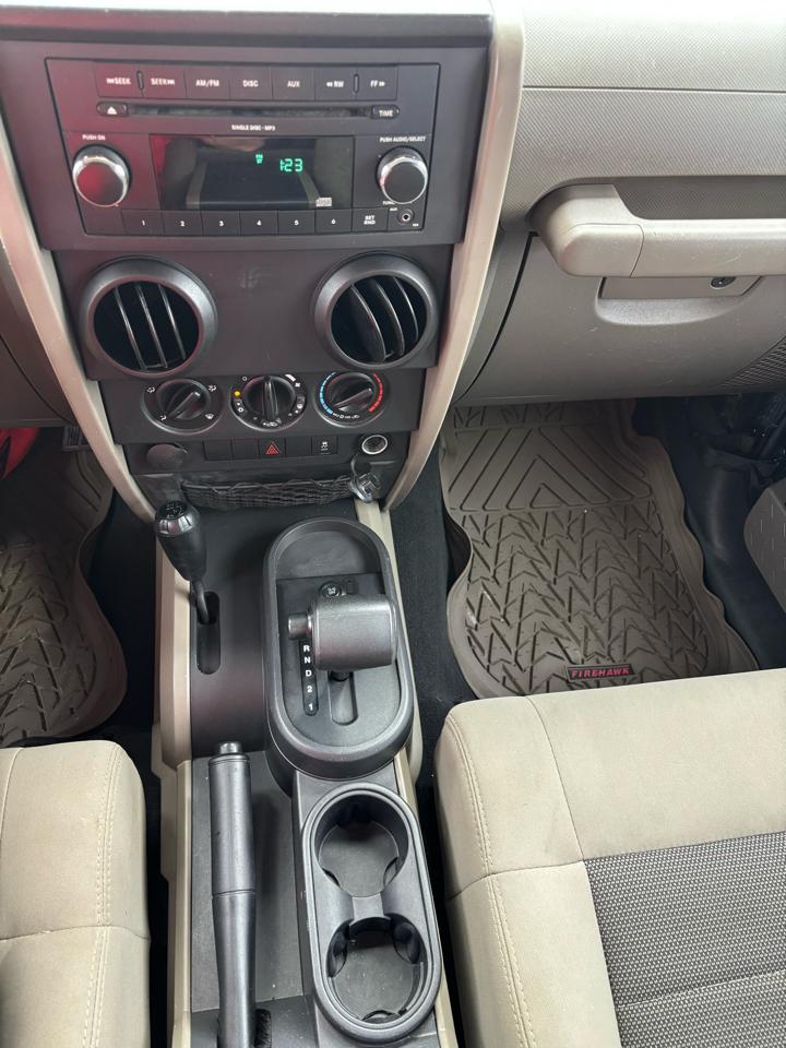 Jeep Wrangler Unlimited 4WD 4dr Sport 2010