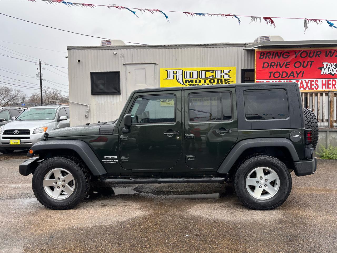 Jeep Wrangler Unlimited 4WD 4dr Sport 2010