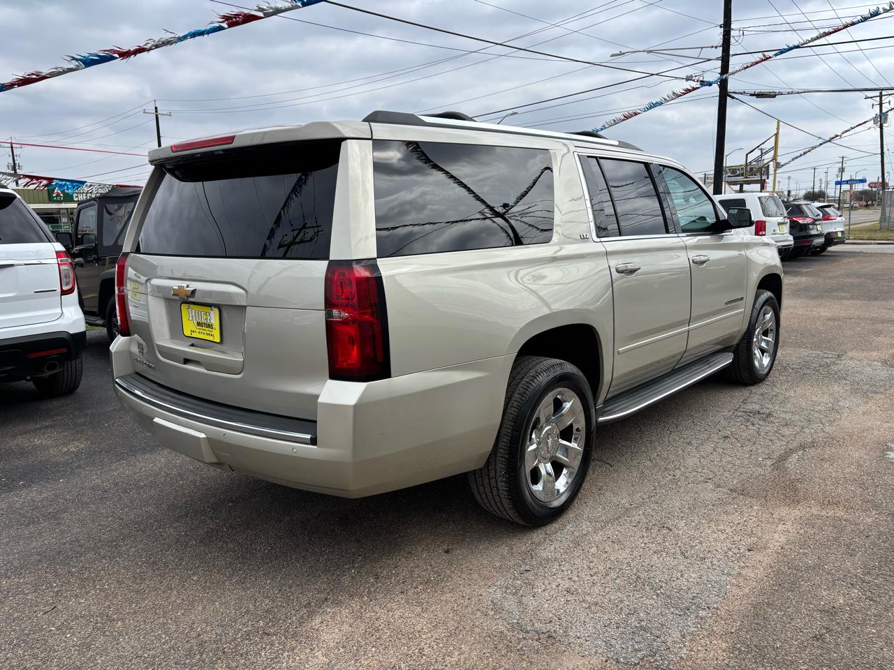 Chevrolet Suburban 2WD 4dr LTZ 2015