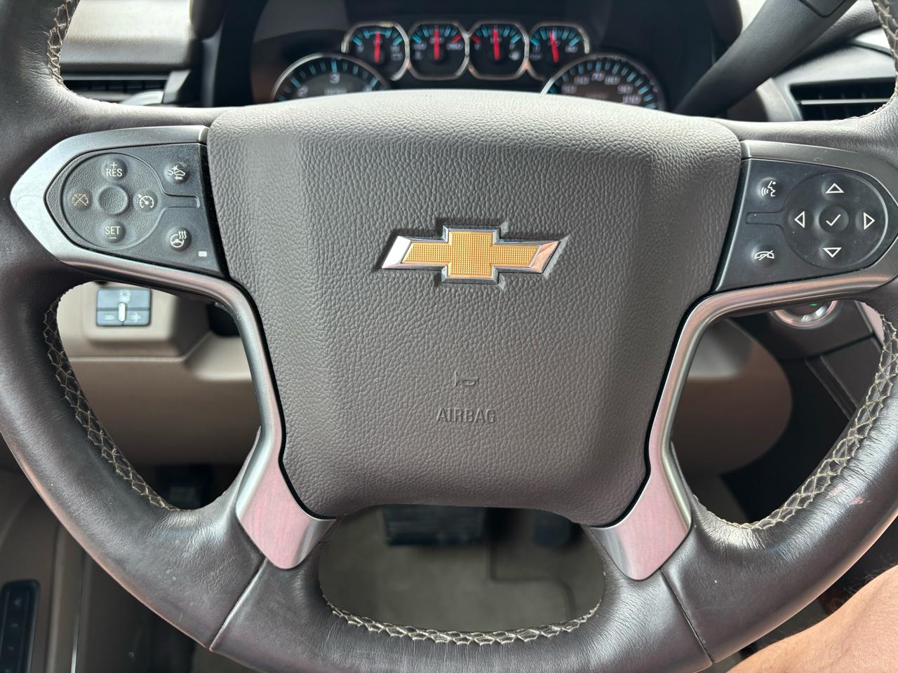 Chevrolet Suburban 2WD 4dr LTZ 2015