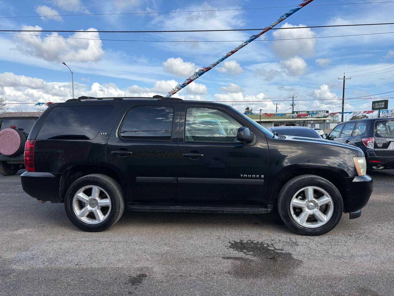 Chevrolet Tahoe 2WD 4dr 1500 LTZ 2007