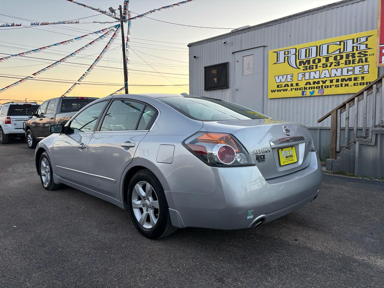 Nissan Altima 4dr Sdn I4 CVT 2.5 SL 2009