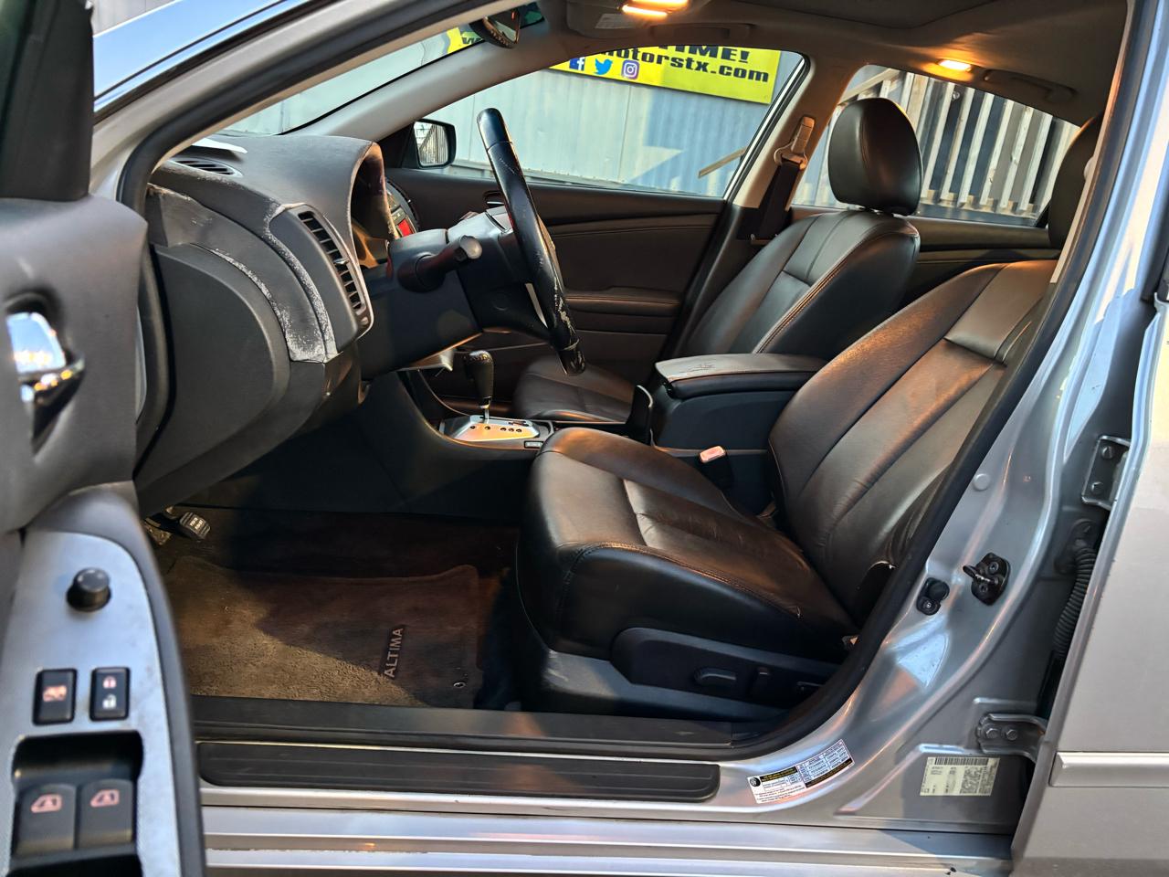 Nissan Altima 4dr Sdn I4 CVT 2.5 SL 2009