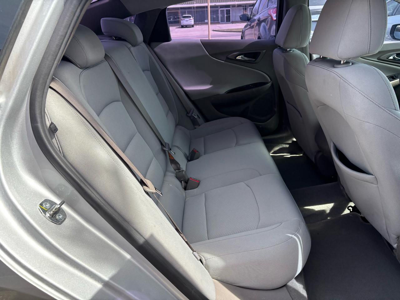 Chevrolet Malibu 4dr Sdn LS w/1FL 2022